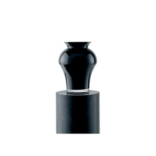 An angel KING black vase